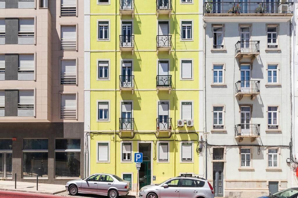 ליסבון Spacious Apartment Near Saldanha מראה חיצוני תמונה
